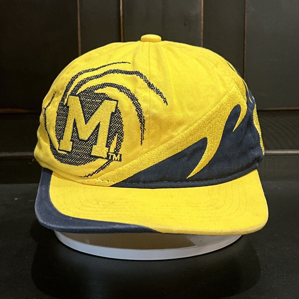 Mitchell & Ness YOUTH Hat Snapback Michigan Wolverines Spiral Hurricane